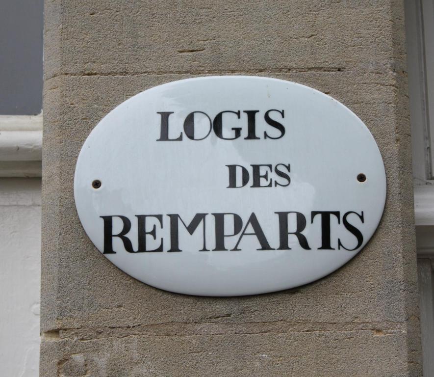 Logis Les Remparts Bed and Breakfast Μπαγιέ Εξωτερικό φωτογραφία